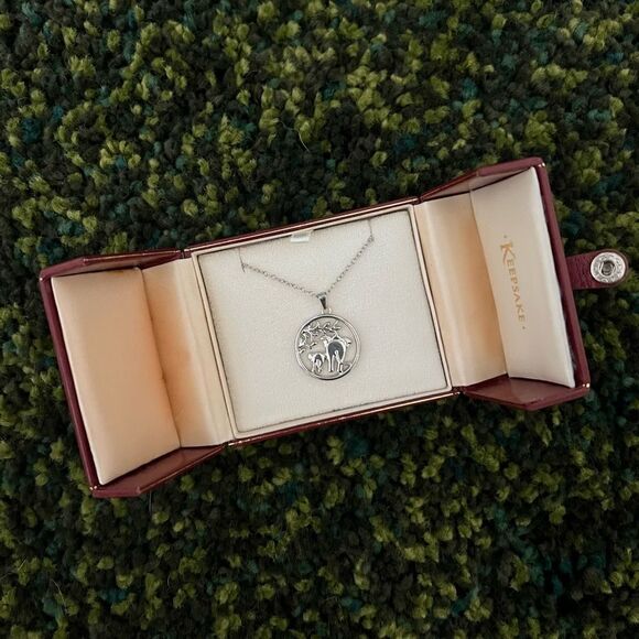 Elephant Pendant Necklace - Picture 1 of 4